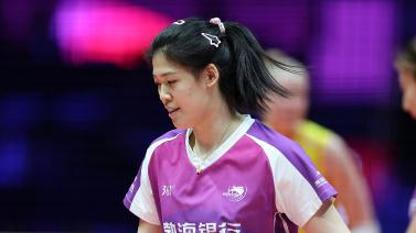 服黄牌困扰 服黄牌困扰