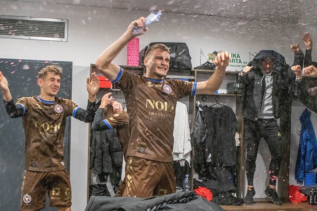 也采用相似 也采用相似